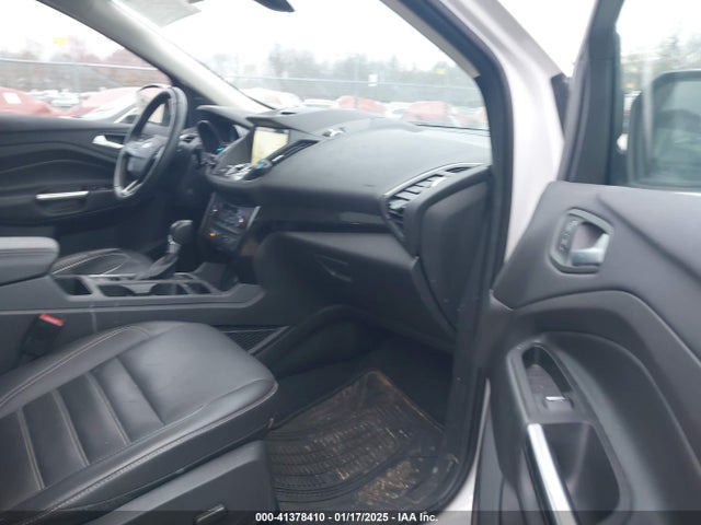 Ford Escape Titanium 2017 1FMCU9J94HUC70125 Image 5