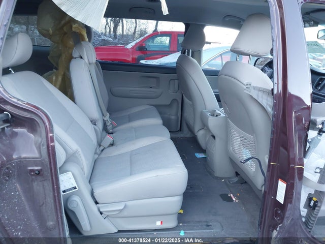 KNDMB5C18L6617371 KIA SEDONA LX