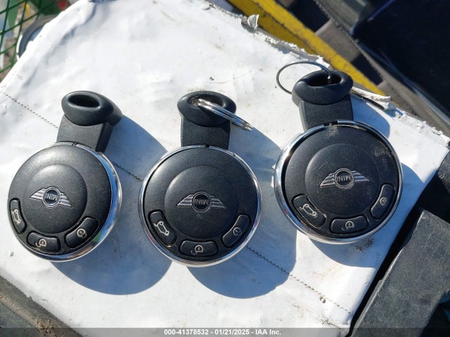 2012 MINI COOPER CLUBMAN WMWZF3C54CT189265 Photo 10