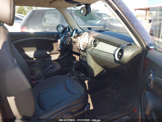 2012 MINI COOPER CLUBMAN WMWZF3C54CT189265 Photo 4