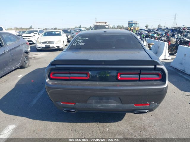 2C3CDZAG7NH263496 Dodge Challenger Sxt