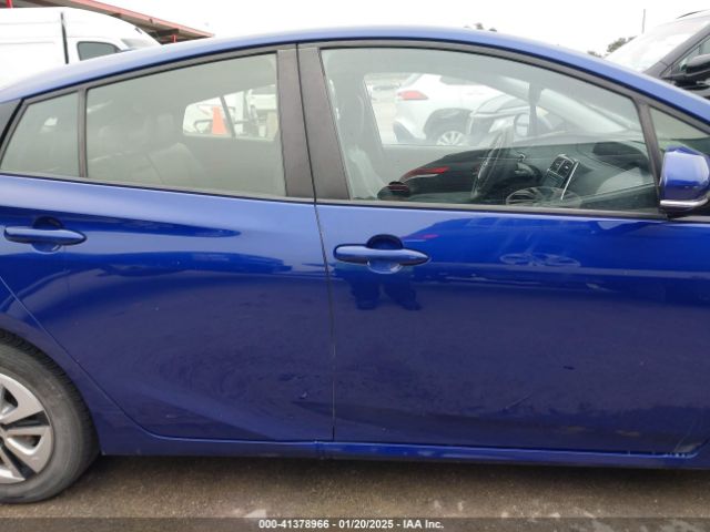 JTDKARFU4G3515239 Toyota Prius Four