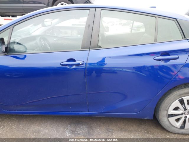 JTDKARFU4G3515239 Toyota Prius Four
