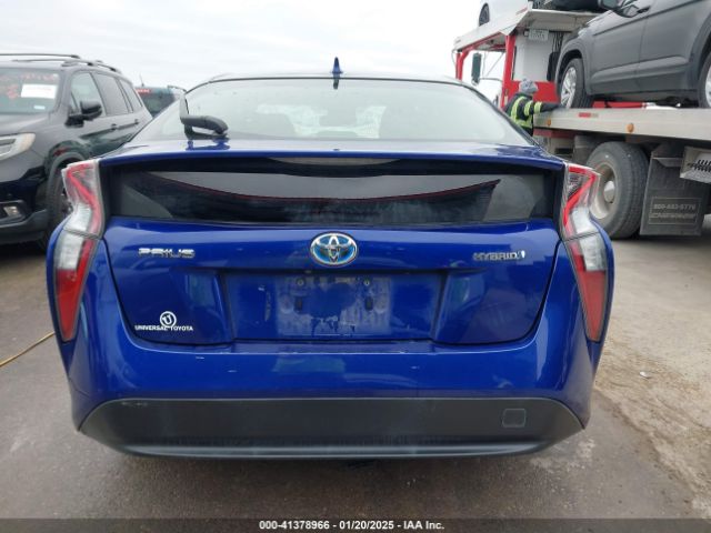 JTDKARFU4G3515239 Toyota Prius Four