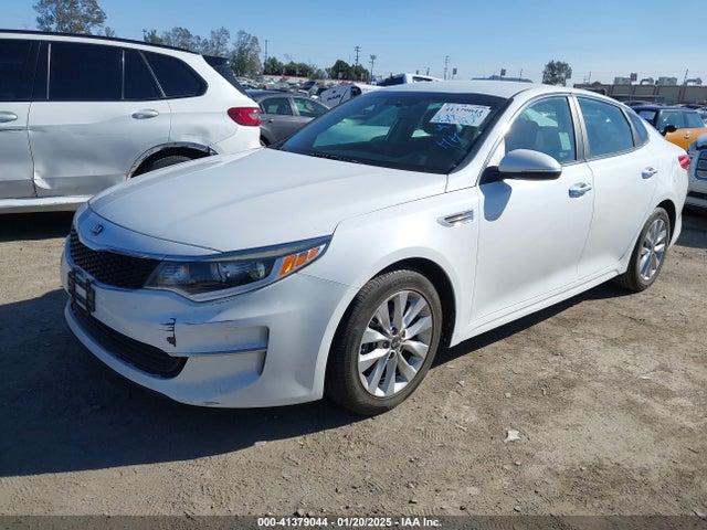 KIA Optima Lx 2017 5XXGT4L39HG161458 Image 2