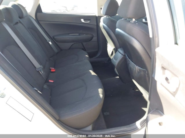 KIA Optima Lx 2017 5XXGT4L39HG161458 Image 8