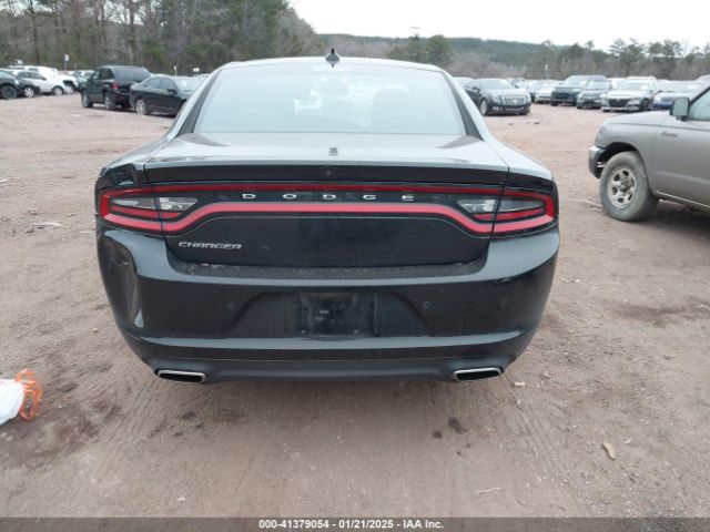 2C3CDXBG2PH575635 Dodge Charger Sxt