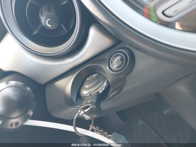 2008 MINI COOPER WMWMF33578TU67786 Photo 10