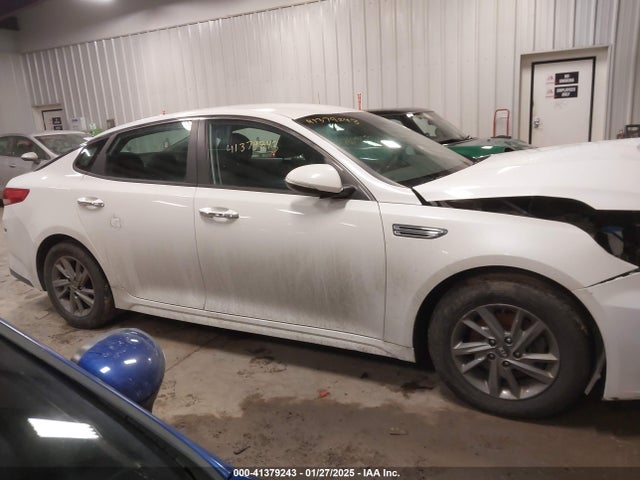 5XXGT4L30KG351561 KIA Optima Lx