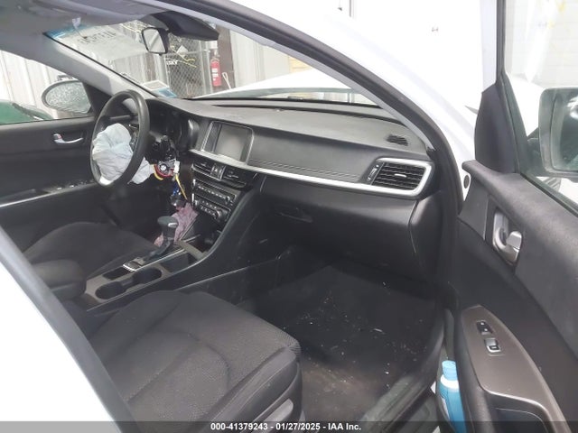 5XXGT4L30KG351561 KIA Optima Lx