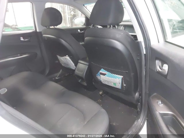 5XXGT4L30KG351561 KIA Optima Lx