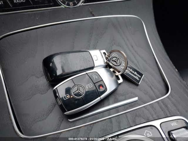 WDDZF4JB9KA609393 Mercedes-Benz E 300