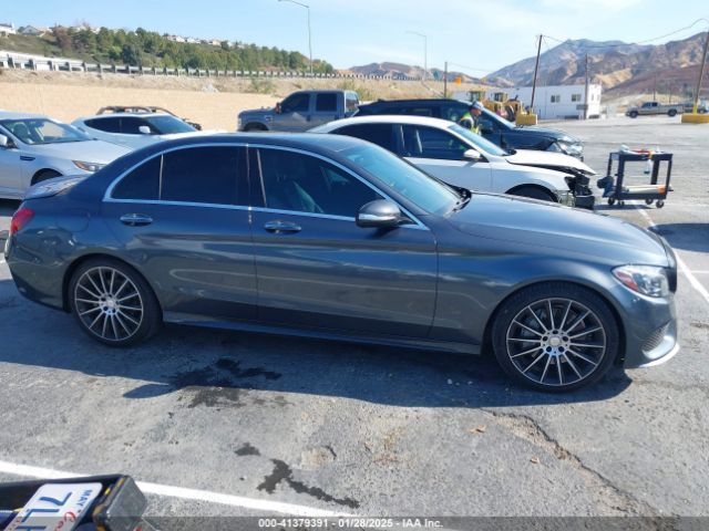 55SWF4JB5FU044617 Mercedes-Benz C 300 Luxury/sport