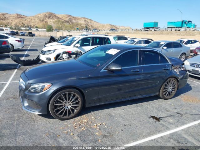 55SWF4JB5FU044617 Mercedes-Benz C 300 Luxury/sport