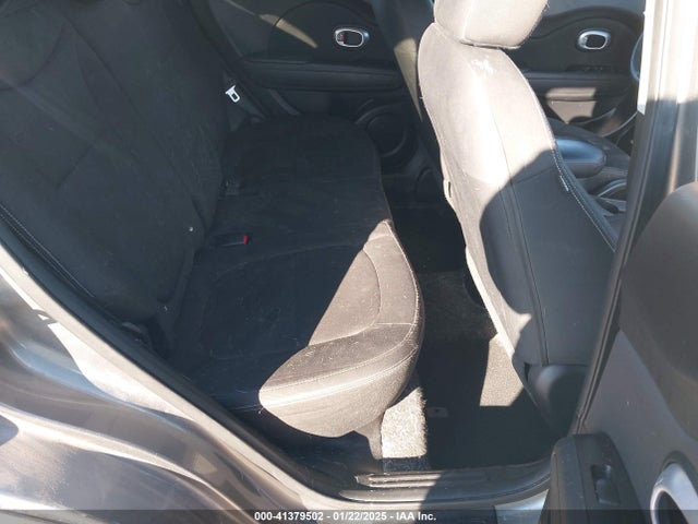 KIA Soul 2015 KNDJN2A27F7189702 Image 8