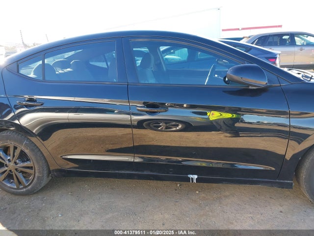 Hyundai ELANTRA SE 2017 5NPD84LF7HH154639 Image 13