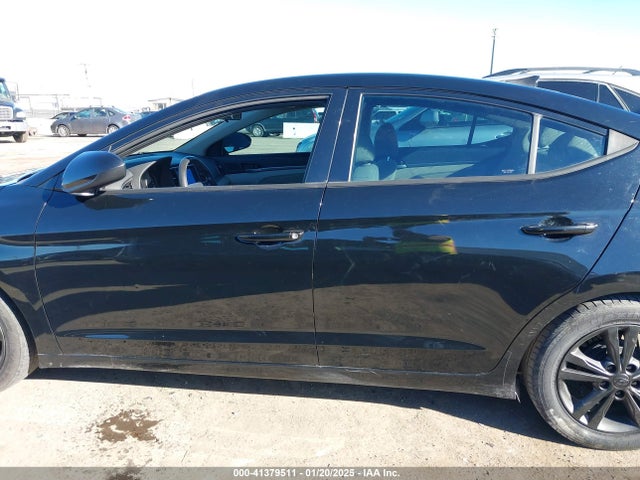 Hyundai ELANTRA SE 2017 5NPD84LF7HH154639 Image 14