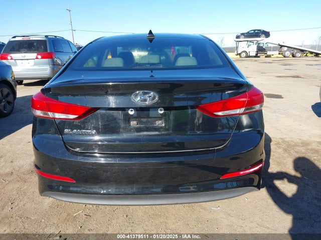 Hyundai ELANTRA SE 2017 5NPD84LF7HH154639 Image 16