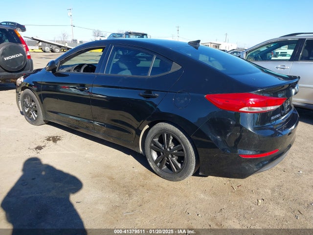Hyundai ELANTRA SE 2017 5NPD84LF7HH154639 Image 3
