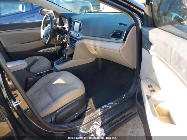 Hyundai ELANTRA SE 2017 5NPD84LF7HH154639 Image 5