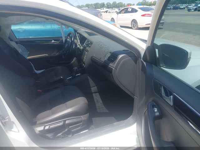 3VWL17AJ3HM410226 Volkswagen 1.8 tsi
