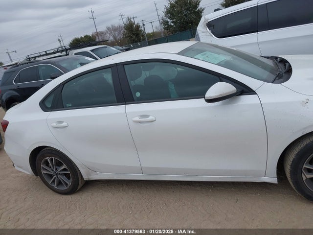 KIA Forte Lxs 2024 3KPF24AD4RE748882 Image 13
