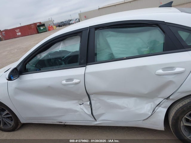 KIA Forte Lxs 2024 3KPF24AD4RE748882 Image 14