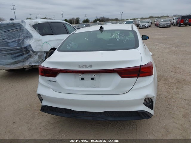 KIA Forte Lxs 2024 3KPF24AD4RE748882 Image 16
