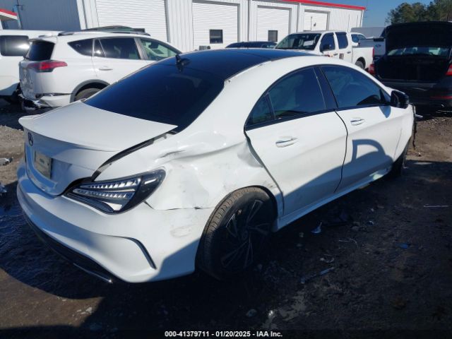 2018 MERCEDES-BENZ CLA 250 WDDSJ4EB2JN686656 Photo 3