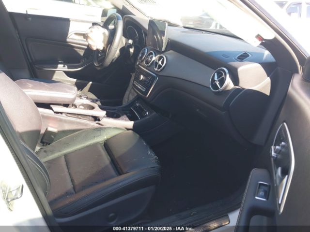2018 MERCEDES-BENZ CLA 250 WDDSJ4EB2JN686656 Photo 4