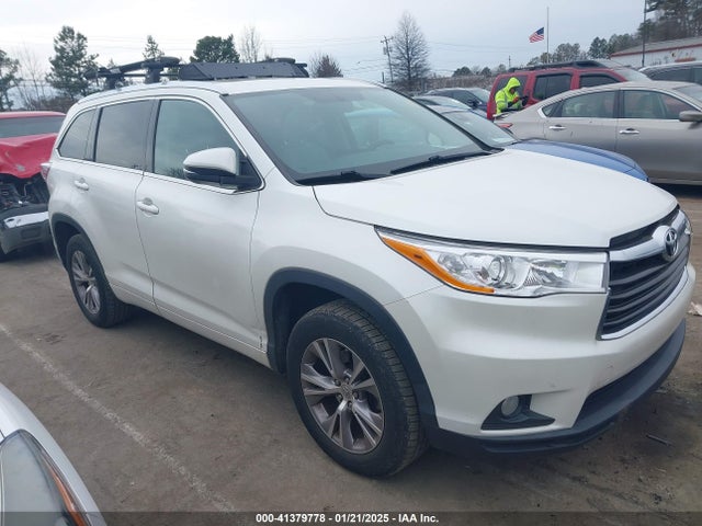 Toyota Highlander Xle V6 2014 5TDKKRFH2ES010070 Image 1