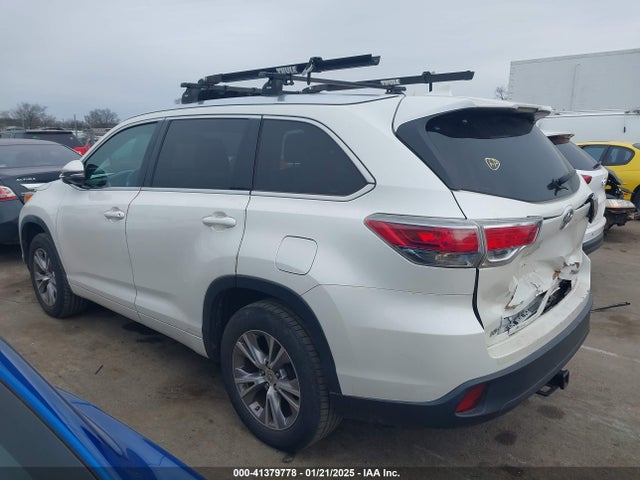 Toyota Highlander Xle V6 2014 5TDKKRFH2ES010070 Image 14