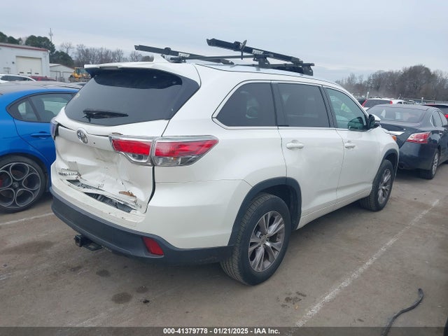 Toyota Highlander Xle V6 2014 5TDKKRFH2ES010070 Image 4
