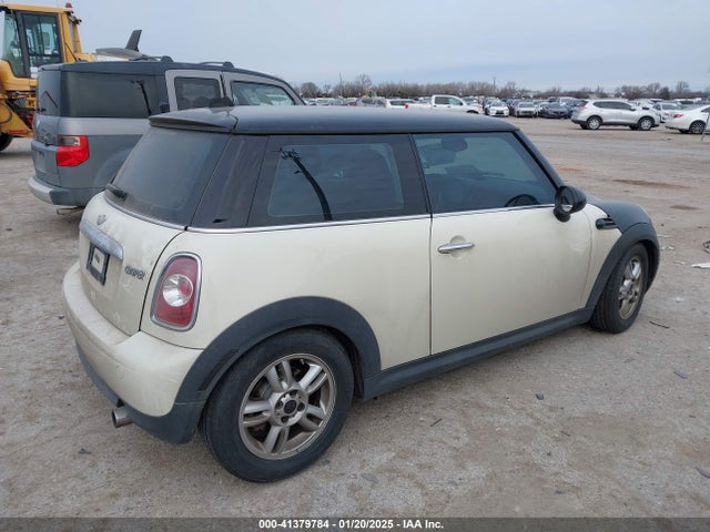 2012 MINI COOPER WMWSU3C51CT185181 Photo 3