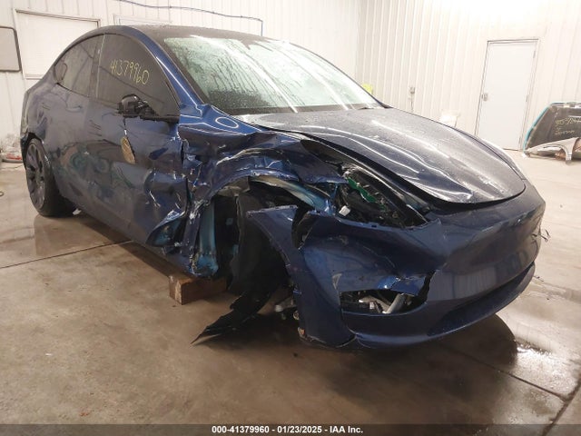 2023 TESLA MODEL Y 7SAYGDEF1PF970697 Photo 0