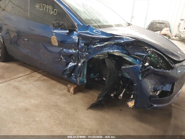 2023 TESLA MODEL Y 7SAYGDEF1PF970697 Photo 5
