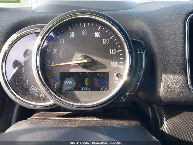 2019 MINI COUNTRYMAN WMZYT5C57K3E69637 Photo 6