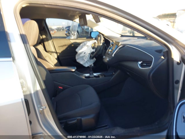 1G1ZD5ST1KF151910 Chevrolet MALIBU LT