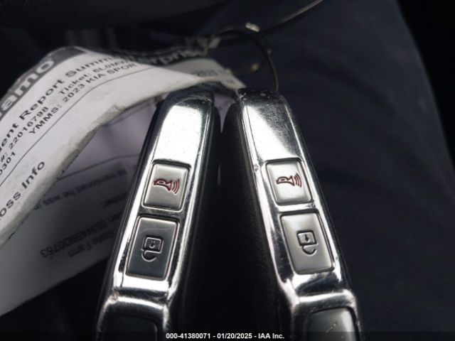 KNDPUCAF4P7165770 KIA Sportage Lx