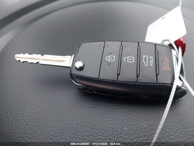 KNAFK4A62G5606652 KIA FORTE LX