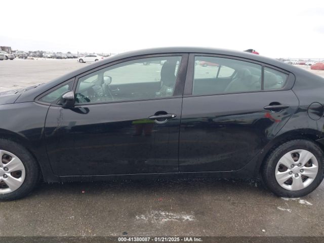 KNAFK4A62G5606652 KIA FORTE LX