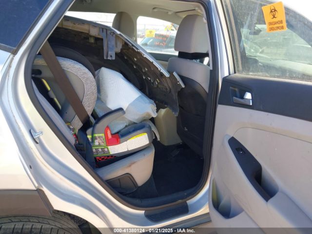 KM8J33A49KU928086 Hyundai Tucson Value