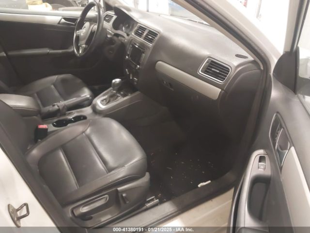 3VWD07AJ8EM329371 Volkswagen Jetta 1.8t Se