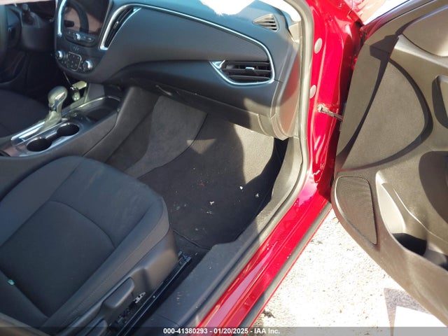 1G1ZD5ST7MF041527 Chevrolet Malibu Fwd Lt