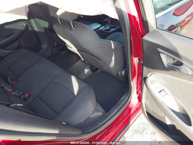 1G1ZD5ST7MF041527 Chevrolet Malibu Fwd Lt