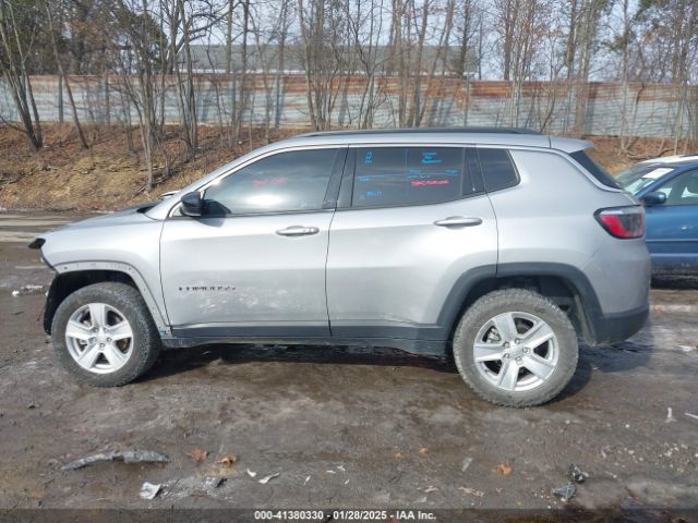 3C4NJDBB4NT131810 Jeep Compass Latitude 4x4