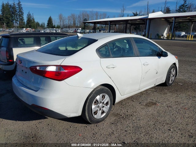 KIA FORTE LX 2016 KNAFK4A60G5579094 Image 4