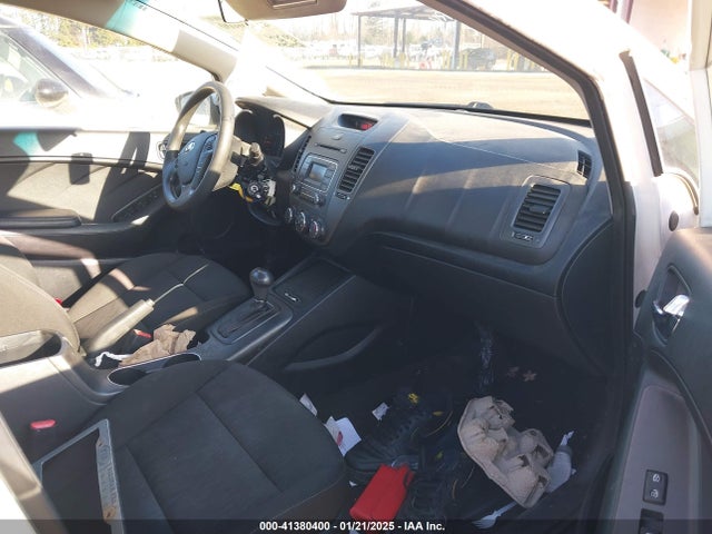 KIA FORTE LX 2016 KNAFK4A60G5579094 Image 5