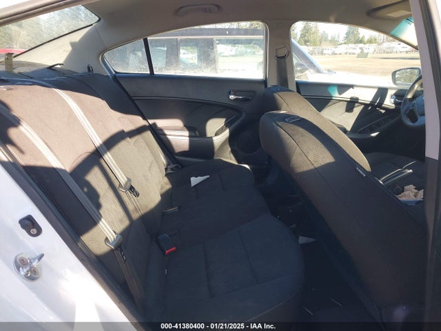 KIA FORTE LX 2016 KNAFK4A60G5579094 Image 8