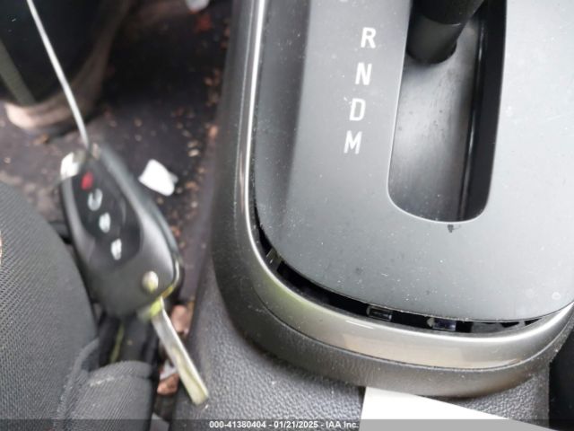 KL7CJKSB2LB349574 Chevrolet Trax Fwd Ls